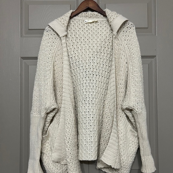 Knit Cream Cardigan - Picture 1 of 8